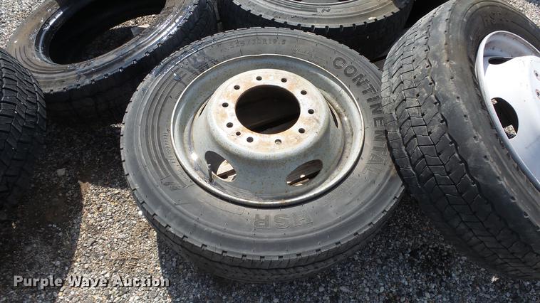image for item ET9469 (7) 225/70R19.5 tires