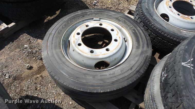 image for item ET9487 (6) tires