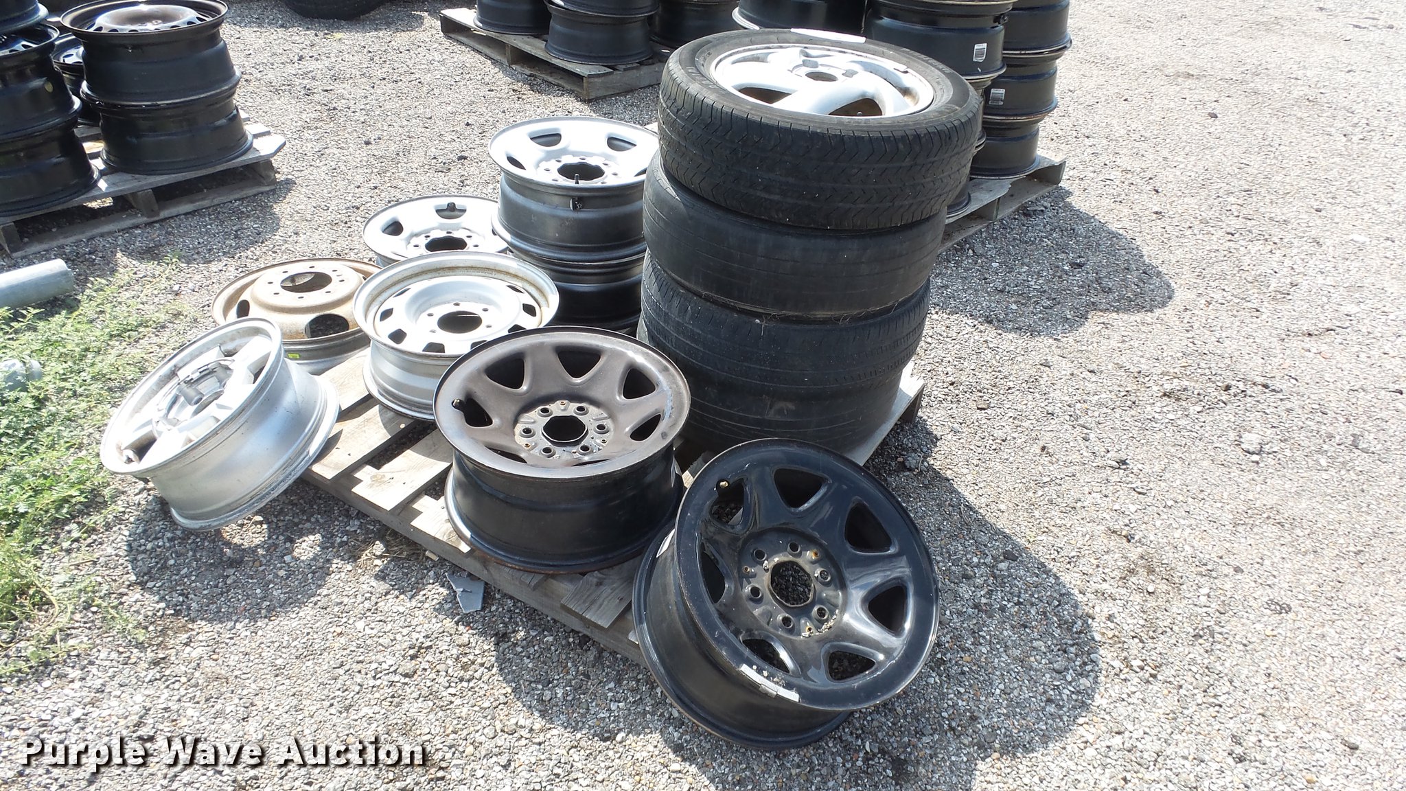 (12) tires and wheels in Wichita, KS Item ET9473 sold Purple Wave
