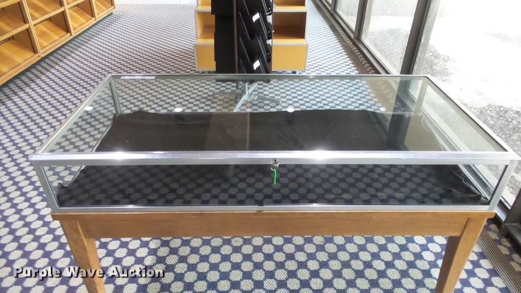 image for item EF9067 Glass show case on wood base