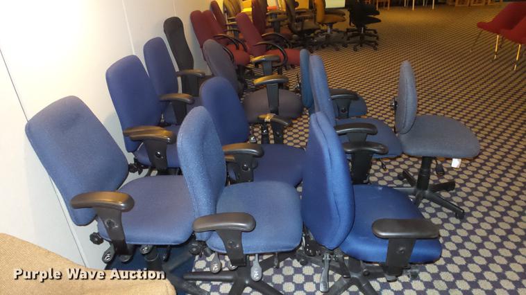 image for item EF9083 Approximately 30 chairs