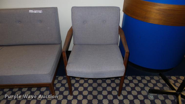 image for item EF9088 Waiting room furniture