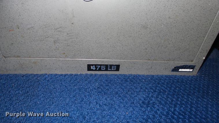 image for item EF9110 Diebold safe