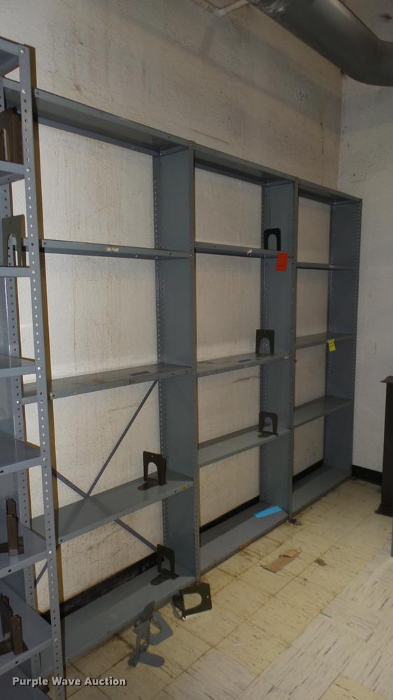 image for item EF9150 Steel shelves