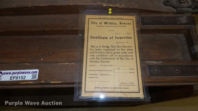 image for item EF9152 Wood dumbwaiter