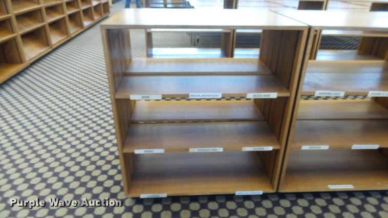 image for item ET9253 (11) wood bookshelves