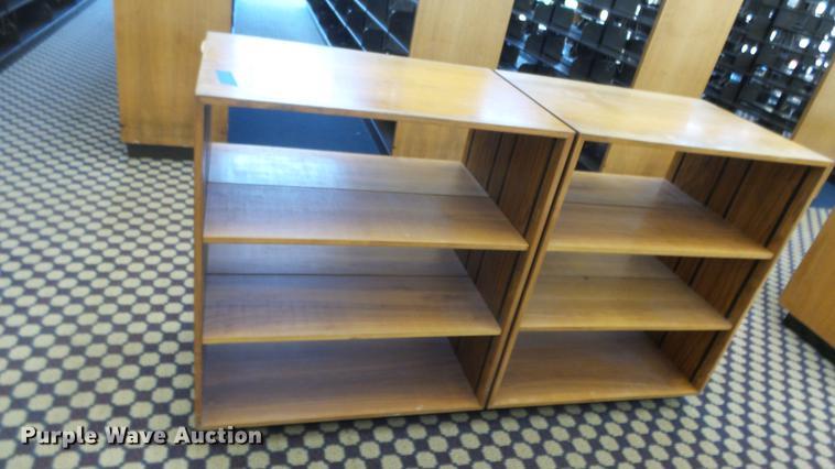 image for item ET9253 (11) wood bookshelves