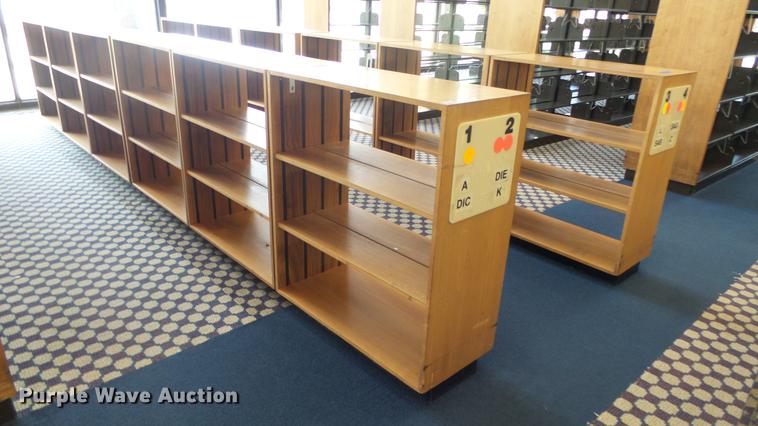 image for item ET9267 (4) wood bookcases