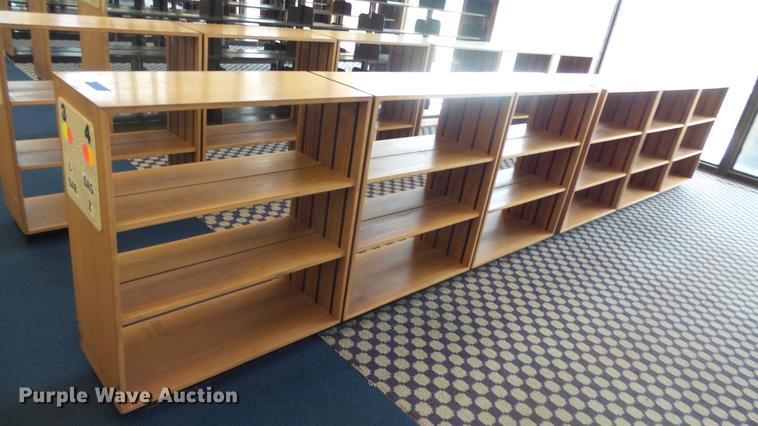 image for item ET9267 (4) wood bookcases