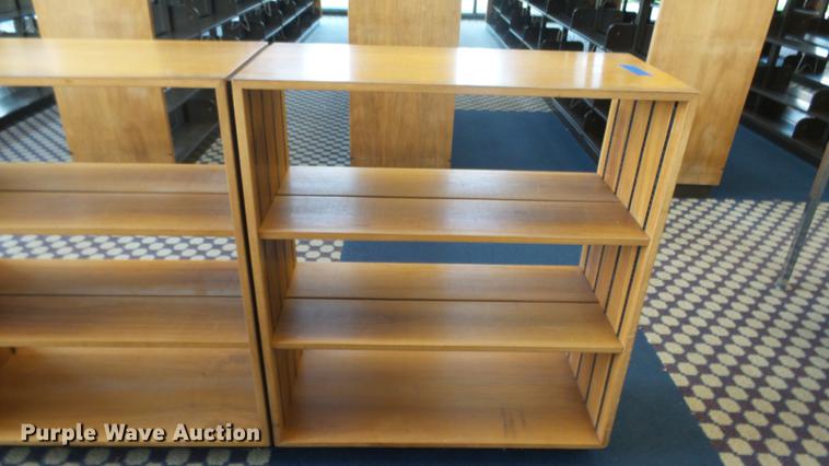image for item ET9267 (4) wood bookcases