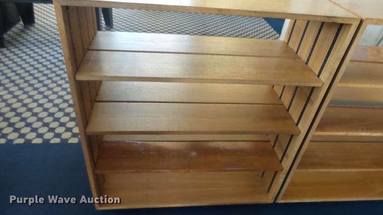 image for item ET9270 (4) wood bookcases