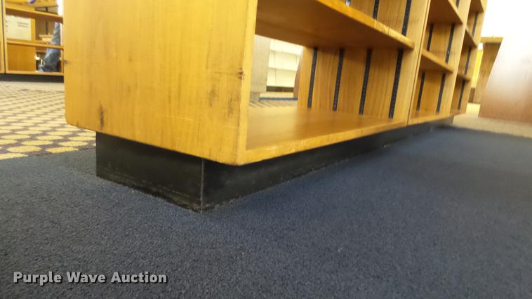 image for item ET9270 (4) wood bookcases