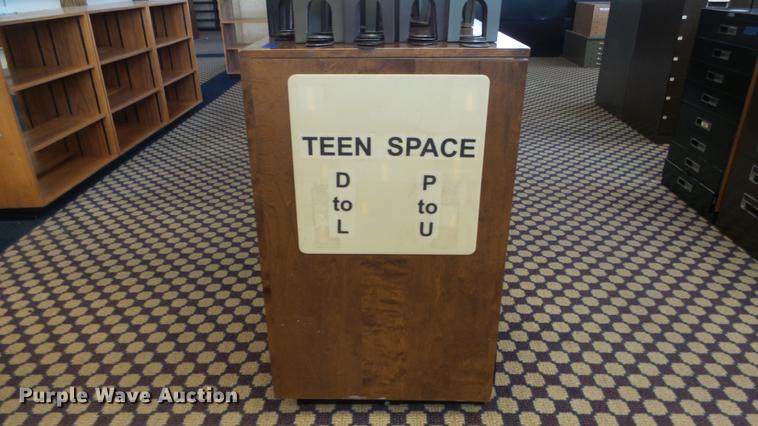 image for item ET9272 (3) bookcases