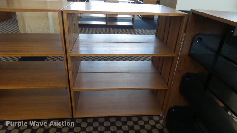 image for item ET9274 (3) wood bookshelves