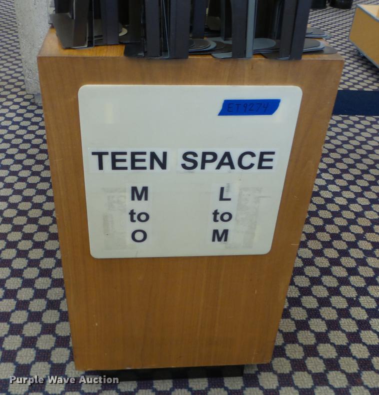 image for item ET9274 (3) wood bookshelves