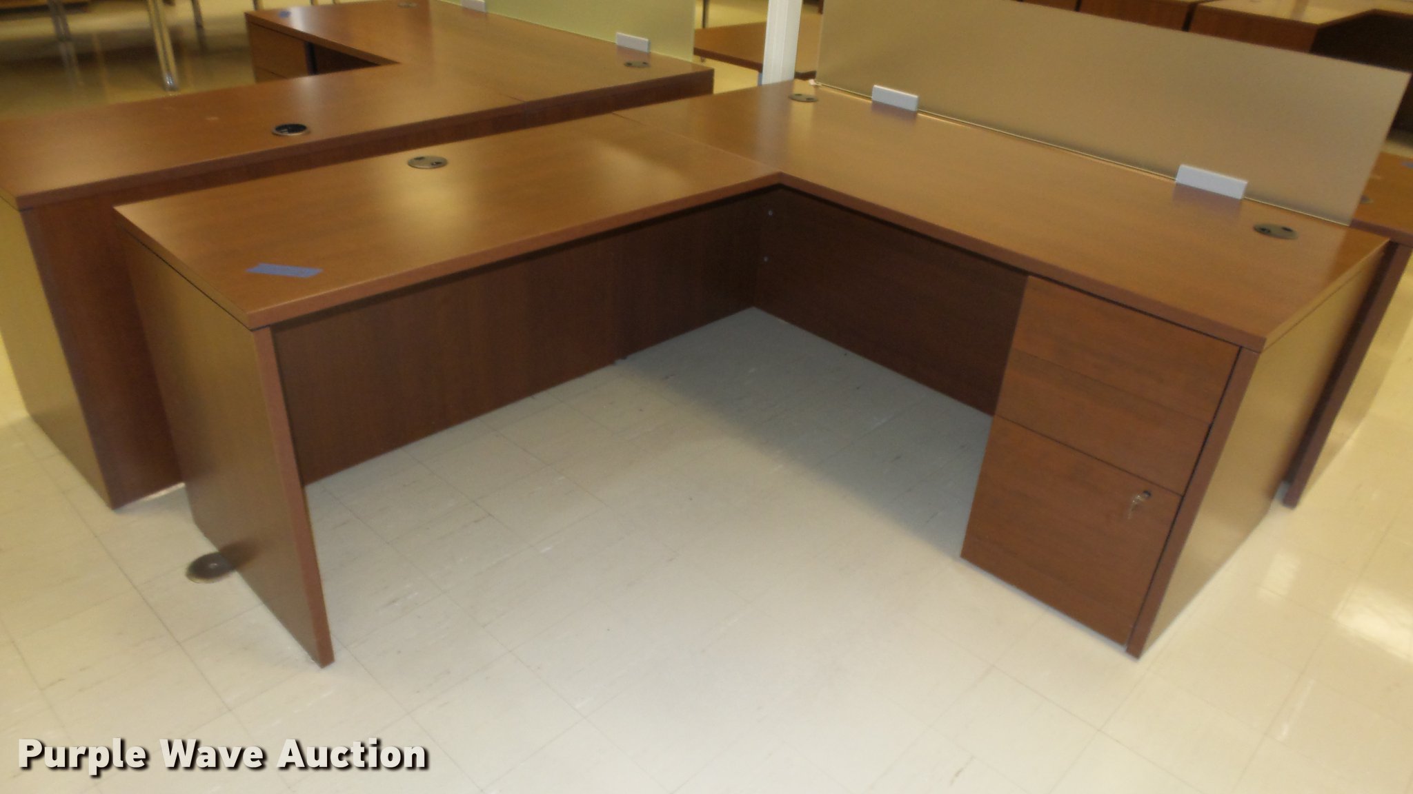 Office desks sets in Wichita, KS Item EF9113 sold Purple Wave