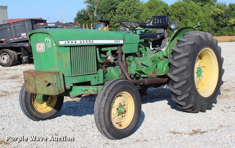 image for item BE9322 John Deere 1020 tractor