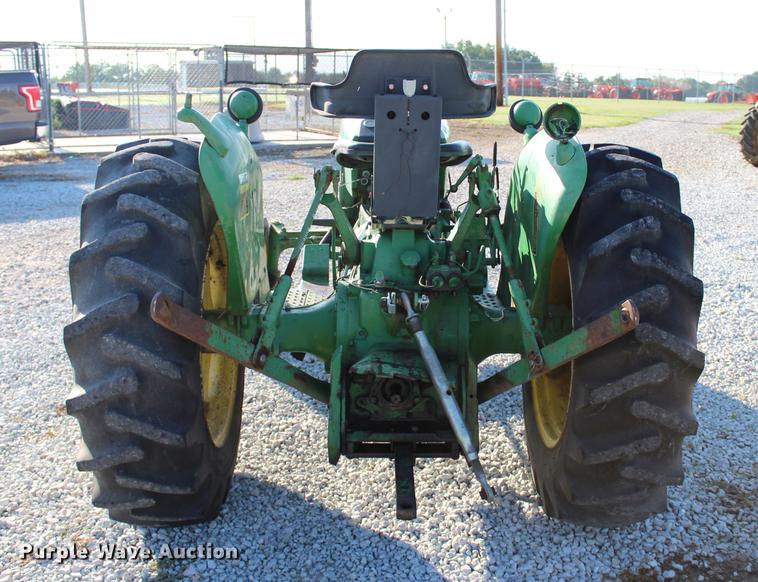 image for item BE9322 John Deere 1020 tractor