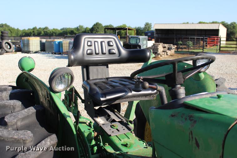image for item BE9322 John Deere 1020 tractor