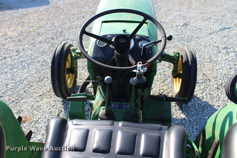 image for item BE9322 John Deere 1020 tractor