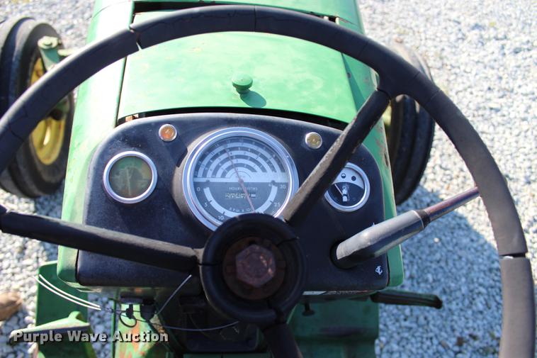 image for item BE9322 John Deere 1020 tractor