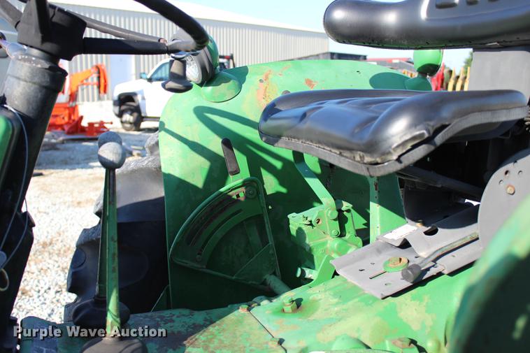 image for item BE9322 John Deere 1020 tractor