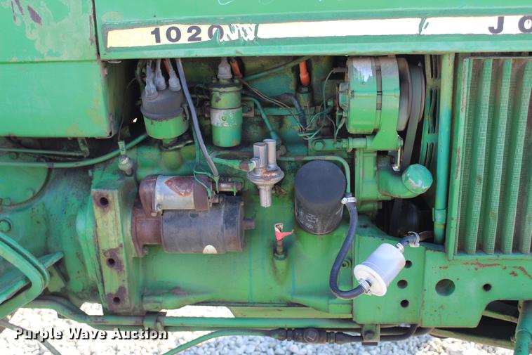 image for item BE9322 John Deere 1020 tractor
