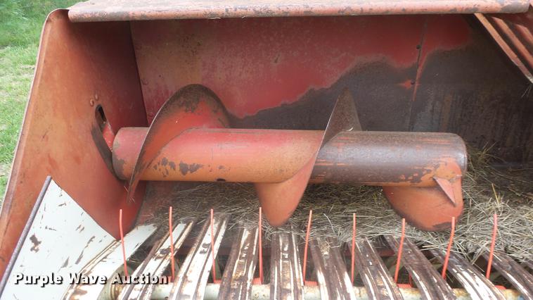 image for item BL9010 International 47 square baler