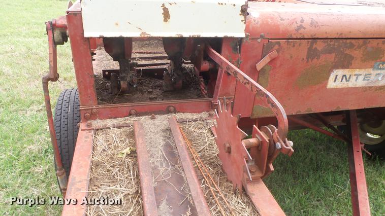 image for item BL9010 International 47 square baler