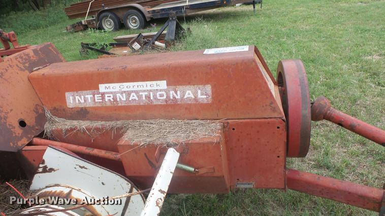 image for item BL9010 International 47 square baler