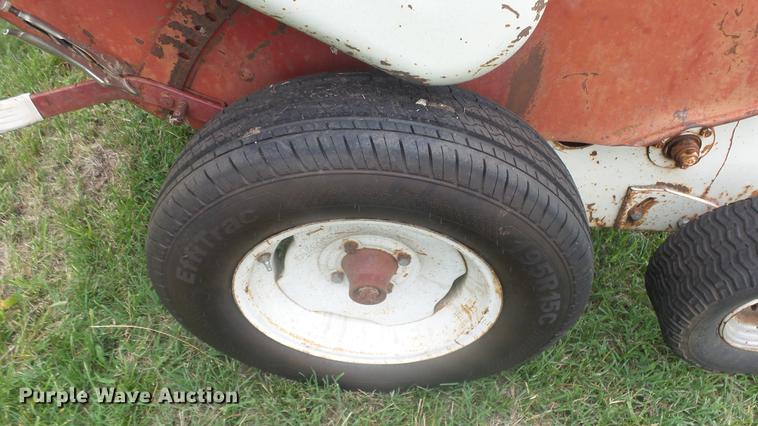 image for item BL9010 International 47 square baler