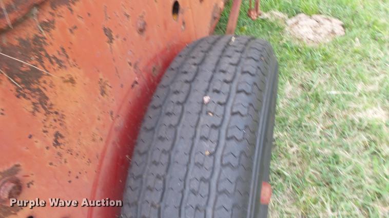 image for item BL9010 International 47 square baler