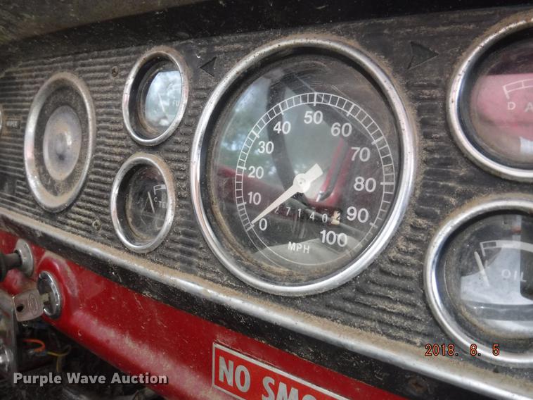 image for item DB8253 1973 Ford F600 feed mixer truck