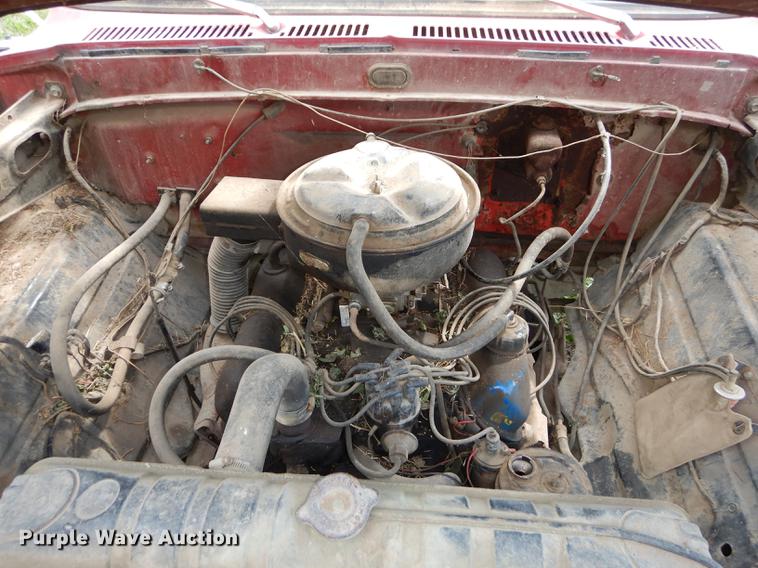 image for item DB8253 1973 Ford F600 feed mixer truck