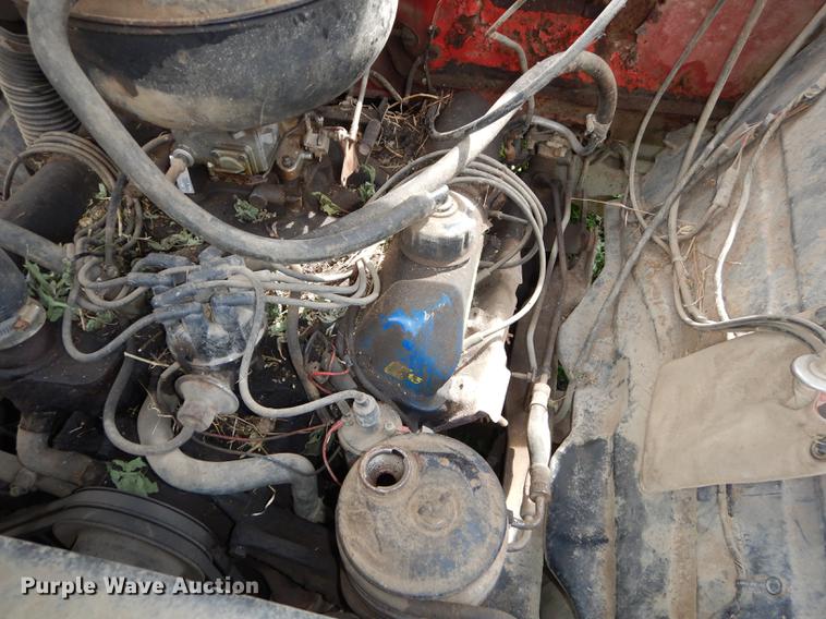 image for item DB8253 1973 Ford F600 feed mixer truck