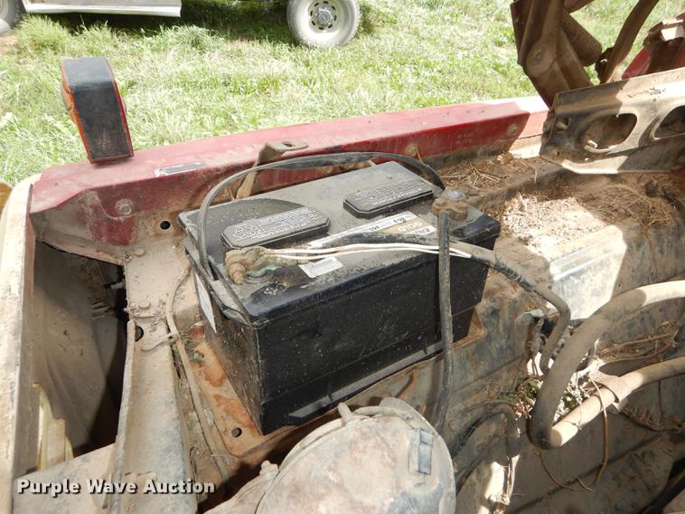 image for item DB8253 1973 Ford F600 feed mixer truck