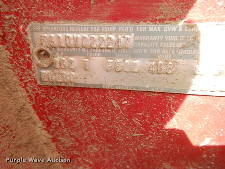 image for item DB8253 1973 Ford F600 feed mixer truck