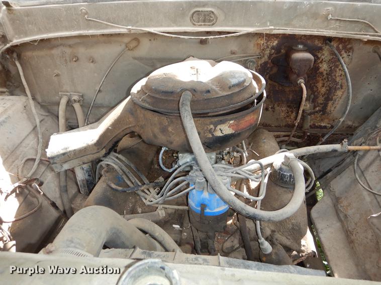 image for item DB8254 1968 Ford F600 feed mixer truck