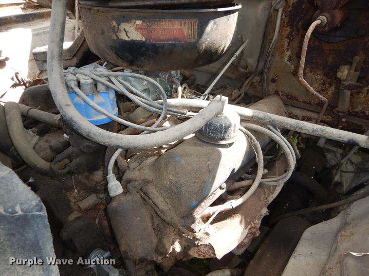 image for item DB8254 1968 Ford F600 feed mixer truck