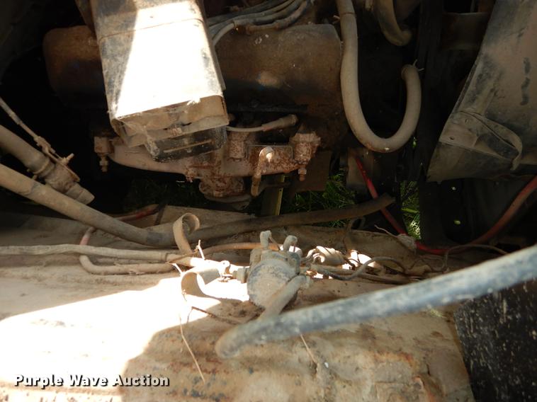 image for item DB8254 1968 Ford F600 feed mixer truck