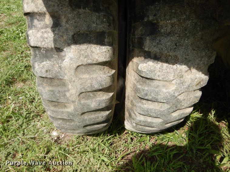 image for item DB8254 1968 Ford F600 feed mixer truck