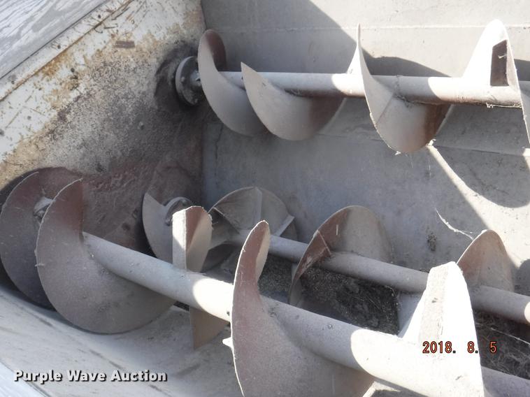 image for item DB8254 1968 Ford F600 feed mixer truck