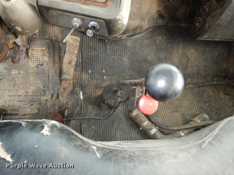 image for item DB8292 1973 Ford 700 feed mixer truck