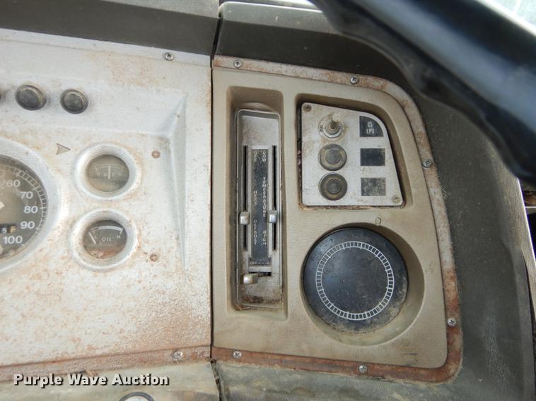 image for item DB8292 1973 Ford 700 feed mixer truck