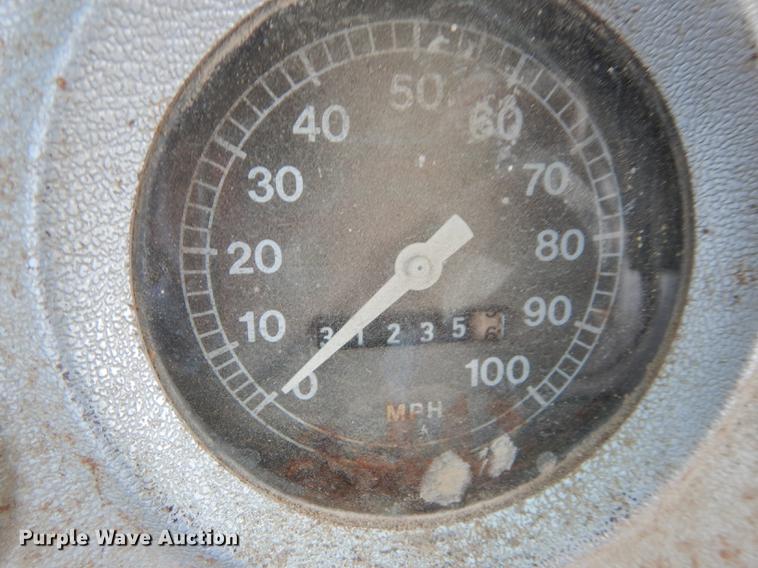 image for item DB8292 1973 Ford 700 feed mixer truck