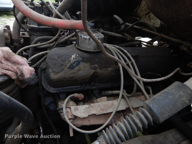 image for item DB8292 1973 Ford 700 feed mixer truck