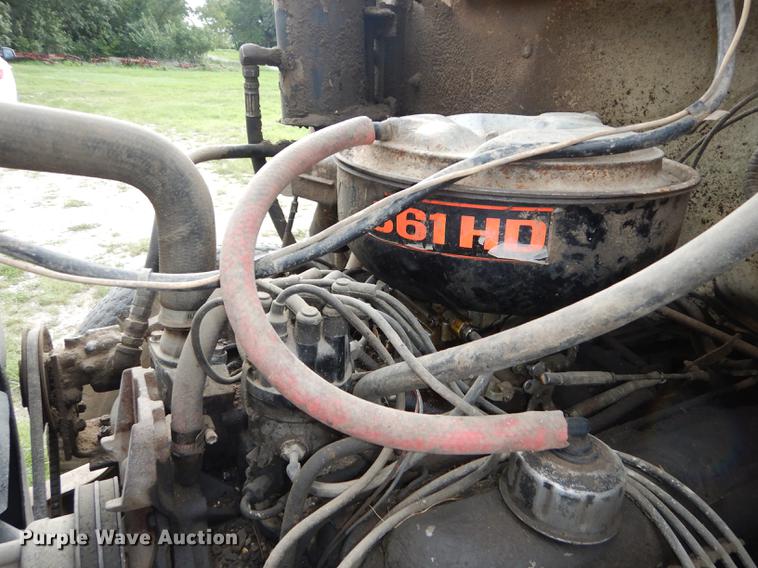 image for item DB8292 1973 Ford 700 feed mixer truck