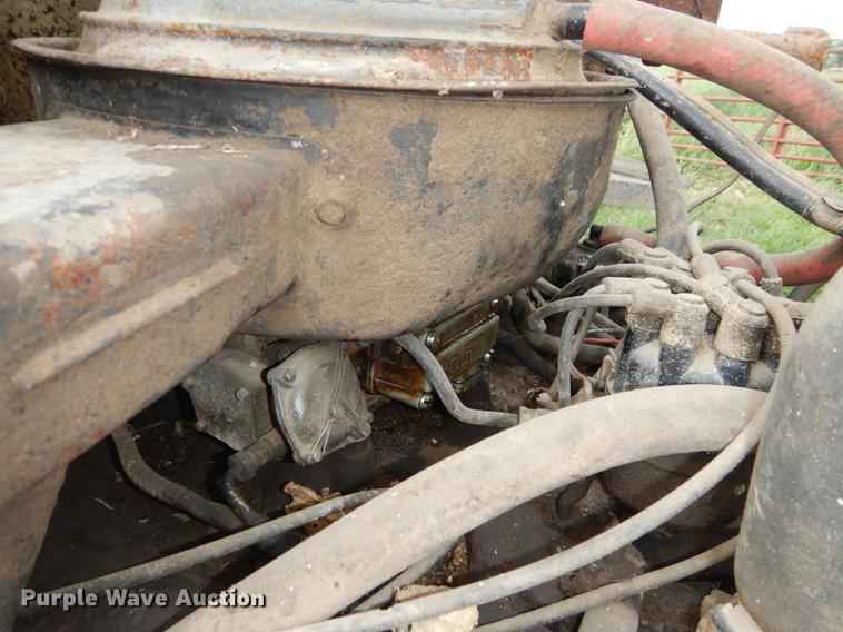 image for item DB8292 1973 Ford 700 feed mixer truck