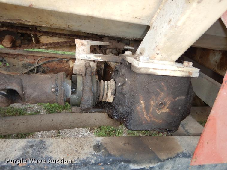 image for item DB8292 1973 Ford 700 feed mixer truck