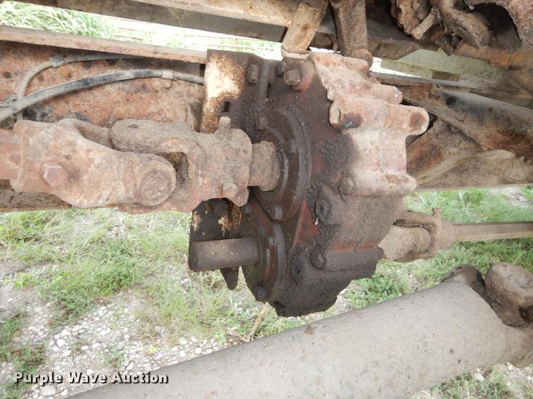 image for item DB8292 1973 Ford 700 feed mixer truck